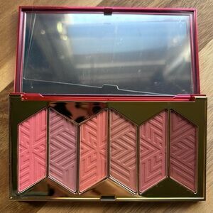 Pur x Barbie Blush Palette